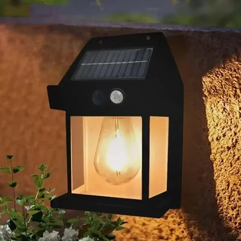 屋外ソーラータングステンウォールライト、モーションセンサー付 - Outdoor Lighting Experts のレビューと価格