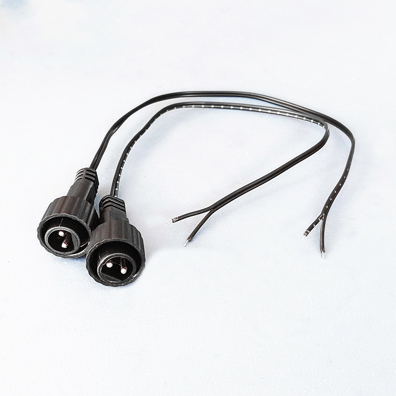 屋外用2ピンLEDコネクタ、ソーラーストリングライト用25c - Outdoor Lighting Experts のレビューと価格